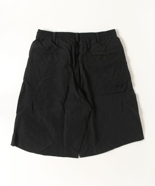 Y-3（ワイスリー）の「Y-3 CRINKLE PLEATED SHORTS（その他パンツ・メンズ・ブラック・X-LARGE/LARGE/MEDIUM/SMALL/X-SMALL）」の5枚目の写真