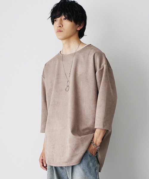 MinoriTY（マイノリティ）の「【MinoriTY】スウェード素材オーバーサイズ7分袖Tシャツ メンズ カットソー ボートネック 半袖Tシャツ ルーズフィット ビッグシルエット（Tシャツ/カットソー・メンズ・アイボリー/グレイッシュベージュ/ライトグリーン・S/M/L）」の2枚目の写真