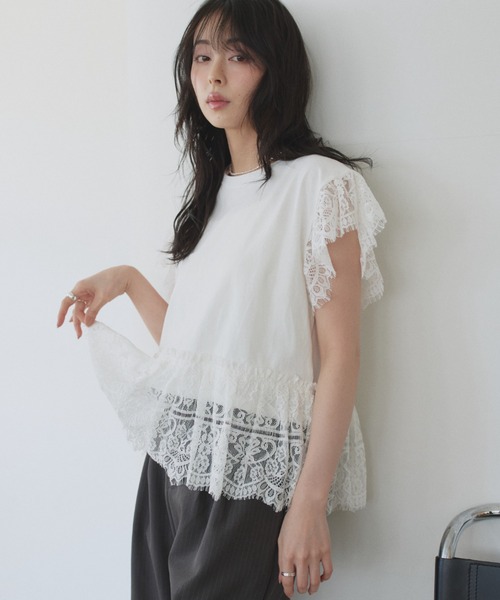 TREOVER（トレオーバー）の「着映えるレースデザインが大人可愛いヘムスリーブレースデザイントップス（Tシャツ/カットソー・レディース・オフホワイト/ブラック・FREE）」の6枚目の写真