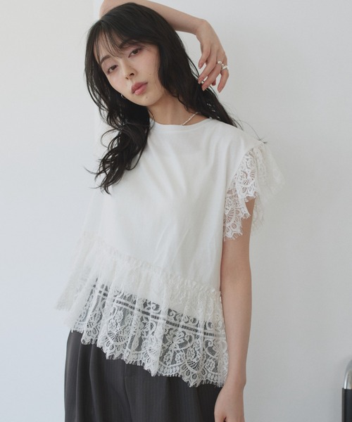 TREOVER（トレオーバー）の「着映えるレースデザインが大人可愛いヘムスリーブレースデザイントップス（Tシャツ/カットソー・レディース・オフホワイト/ブラック・FREE）」の17枚目の写真