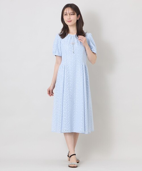 TO BE CHIC(トゥー ビー シック)の「ジャカードレース ギャザードレス(ワンピース・レディース・ブルー系その他2/ブラック・40)」の4枚目の写真