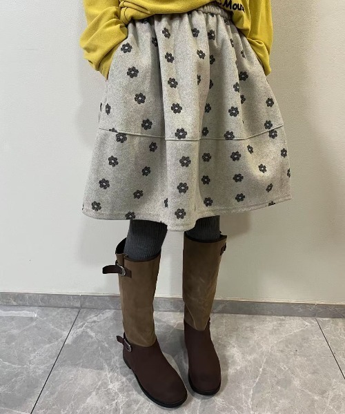 Aelina(エリナ)の「メルトン花柄Aラインショートスカート(スカート・レディース・チャコールグレー/ブラック/ベージュ/ブラウン/グレー/ブラック系その他/グレー系その他/ベージュ系その他/ブラック系1/ブラック系3・FREE)」の18枚目の写真
