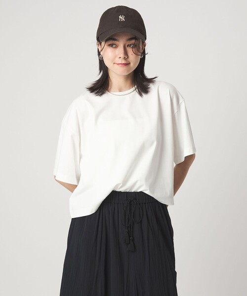 green label relaxing(グリーンレーベルリラクシング)の「<スタイリスト兵藤千尋さんコラボ>クロップド ワイド Tシャツ UVカット(Tシャツ/カットソー・レディース・ダークグレー/オリーブ/オレンジ系その他/オフホワイト・SHORT/FREE)」の9枚目の写真