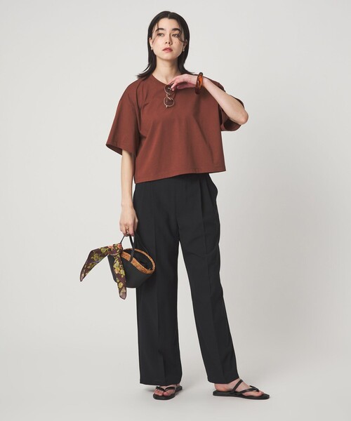 green label relaxing(グリーンレーベルリラクシング)の「<スタイリスト兵藤千尋さんコラボ>クロップド ワイド Tシャツ UVカット(Tシャツ/カットソー・レディース・ダークグレー/オリーブ/オレンジ系その他/オフホワイト・SHORT/FREE)」の16枚目の写真