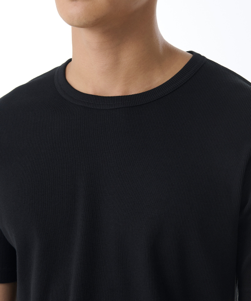 MUSINSA STANDARD（ムシンサスタンダード）の「リブドマッスルフィットクルーネックTシャツ[ブラック]（Tシャツ/カットソー・メンズ・その他・SMALL/MEDIUM/LARGE/X-LARGE/XX-LARGE/XXX-LARGE）」の3枚目の写真
