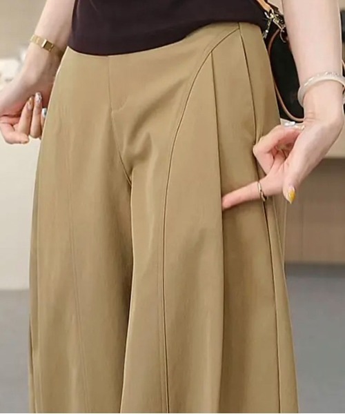 &soiree(アンドソワレ)の「カーブ切り替えベーシックワイドパンツ(その他パンツ・レディース・ブラック/ブラウン/ベージュ・SMALL/MEDIUM/LARGE/X-LARGE)」の5枚目の写真