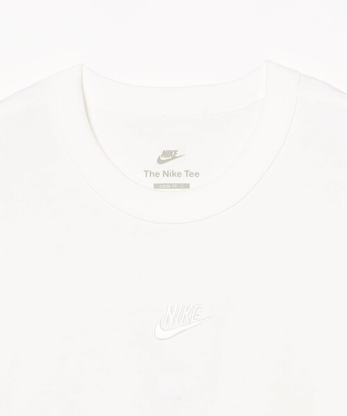 NIKE(ナイキ)の「NIKE / Sportswear Premium Essential T-shirts(Tシャツ/カットソー・メンズ・ホワイト・XL/L/M)」の3枚目の写真