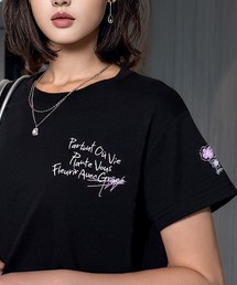 手書き風 ロゴ刺繍 コンパクトTシャツ