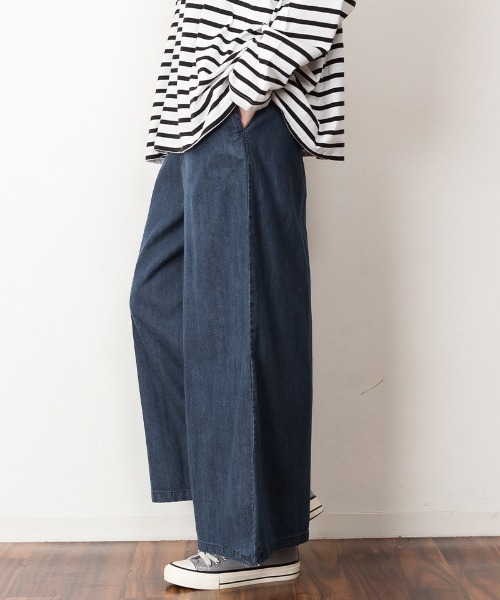 RCD（アールシーディー）の「ワイドパンツ デニム（デニムパンツ・レディース・ネイビー/ブルー・L/M/LL）」の4枚目の写真
