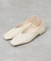 【シープスキン/販売店舗限定】スクエアトゥVカットパンプス