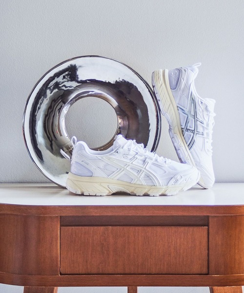 ASICS(アシックス)の「(asics)GEL-NUNOBUKI(スニーカー・レディース・ホワイト・23cm/24cm/25cm)」の1枚目の写真