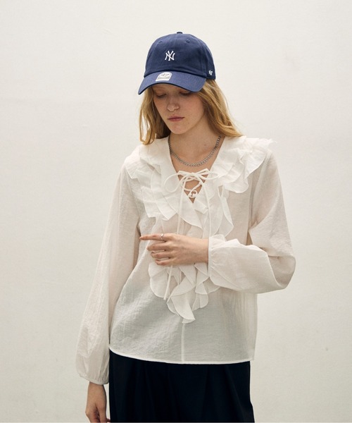 uchi.(ウチ)の「レースアップフリルデザイン シアーブラウス(シャツ/ブラウス・レディース・ブラック/サックスブルー/ホワイト・FREE)」の7枚目の写真
