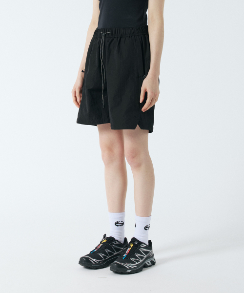 SANRO（サンロ）の「[ユニセックス] ライトハイキングショートパンツ - ブラック（その他パンツ・レディース・その他・X-LARGE/LARGE/MEDIUM）」の9枚目の写真