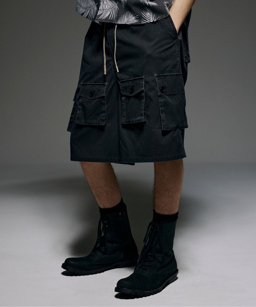 BEAVER(ビーバー)の「B omnivore/ビーオムニボー PIGMENT WIND CLOTH W CARGO SHORTS(その他パンツ・メンズ・ブラック/オリーブ・M/L)」の8枚目の写真