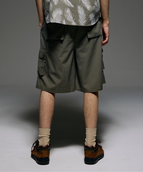 BEAVER(ビーバー)の「B omnivore/ビーオムニボー PIGMENT WIND CLOTH W CARGO SHORTS(その他パンツ・メンズ・ブラック/オリーブ・M/L)」の14枚目の写真
