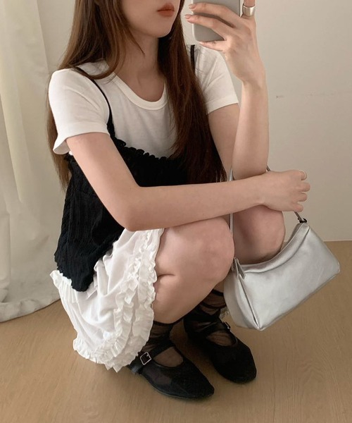 Chiina(チーナ)の「Chiina / コットンフリルキャミソール(キャミソール・レディース・ライトイエロー/ブラック/ホワイト・FREE)」の17枚目の写真