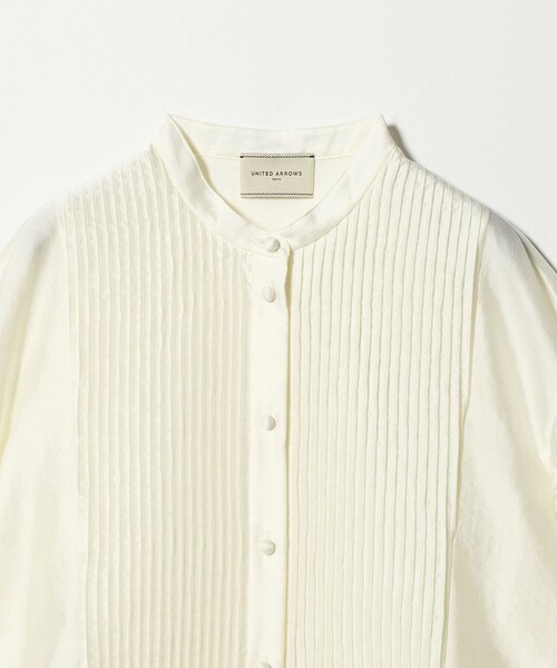 UNITED ARROWS(ユナイテッドアローズ)の「シルキー ピンタック ブラウス ‐ウォッシャブル‐(シャツ/ブラウス・レディース・ネイビー/オフホワイト/その他7・FREE)」の10枚目の写真