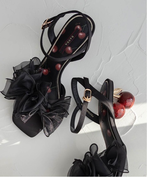 RANDA(ランダ)の「【Cherry&Strawberry】チェリーヒールストラップサンダル(サンダル・レディース・アイボリー/ピンク/ブラック・S/LL/L/M)」の14枚目の写真