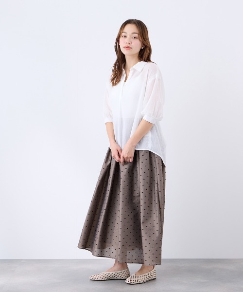 QUEENS COURT(クイーンズコート)の「ボイルシャンブレーバックコンシャスブラウス(シャツ/ブラウス・レディース・オフホワイト/ピンク/ブラック/ベージュ・M)」の22枚目の写真