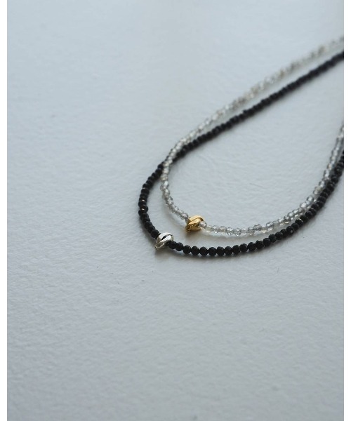 anuke(アンヌーク)の「Color Stone Necklace(ネックレス・レディース・アイボリー/ブラック・FREE)」の5枚目の写真