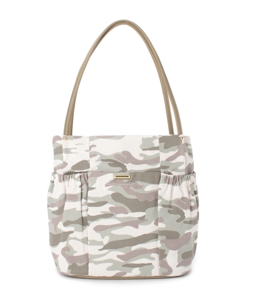 HusHusH（ハッシュアッシュ）の「多ポケットバルーントートバッグ（トートバッグ・レディース・ブルー系1/ブルー/グリーン/ホワイト・00）」の2枚目の写真