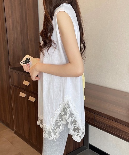 HAILY(ヘイリー)の「裾スカラップレースチュニック丈ノースリーブトップス(Tシャツ/カットソー・レディース・ホワイト/ブラック・FREE)」の8枚目の写真
