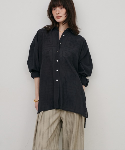 LARUTA(ラルータ)の「【LARUTA】パネル刺繍シャツ(シャツ/ブラウス・レディース・アイボリー/ブラウン/ブラック・FREE)」の15枚目の写真