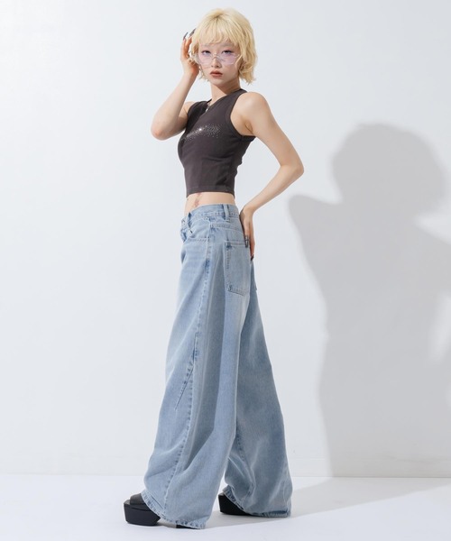 ANAP(アナップ)の「バレルレッグ デニムパンツ(デニムパンツ・レディース・ライトブルー/ライトグレー・S/M)」の12枚目の写真