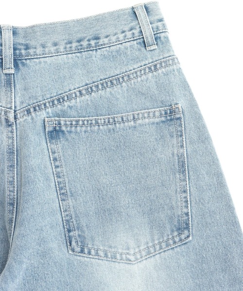 ANAP(アナップ)の「バレルレッグ デニムパンツ(デニムパンツ・レディース・ライトブルー/ライトグレー・S/M)」の7枚目の写真