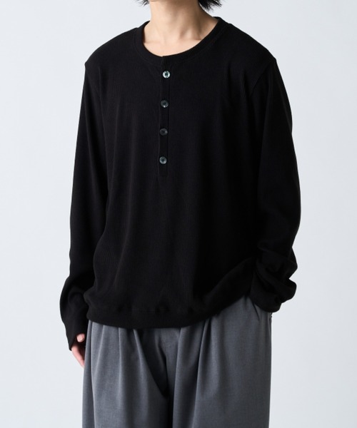 Lui's(ルイス)の「リブヘンリーネックカットソー(Tシャツ/カットソー・メンズ・ブラック/チャコールグレー/モカ・S/M)」の1枚目の写真