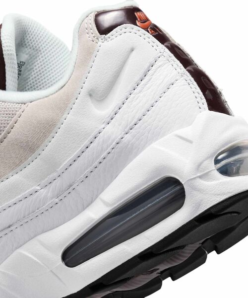 NIKE(ナイキ)の「ナイキ エア マックス 95 ビッグ バブル SE メンズシューズ / Nike Air Max 95 Big Bubble SE Men's Shoes IW1241-100 White(スニーカー・メンズ・ホワイト・26.5/26/30/29.5/29/28.5/25.5/25/24.5/28/27.5/27)」の13枚目の写真
