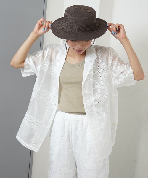 gossara(ゴサラ)の「"透け感×刺繍" 総刺繍半袖シャツジャケット(シャツ/ブラウス・レディース・オフホワイト/ブラウン/ブラック・FREE)」の1枚目の写真