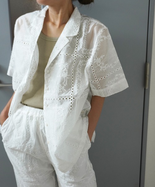 gossara(ゴサラ)の「"透け感×刺繍" 総刺繍半袖シャツジャケット(シャツ/ブラウス・レディース・オフホワイト/ブラウン/ブラック・FREE)」の14枚目の写真