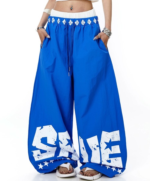 mushwear(マッシュウェア)の「ナイロンワイドバギーパンツ(その他パンツ・メンズ・ブラック/ブルー・MEDIUM/LARGE/X-LARGE/SMALL)」の2枚目の写真