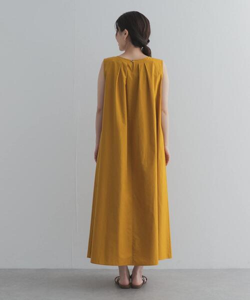 URBAN RESEARCH DOORS(アーバンリサーチドアーズ)の「フロントタックノースリーブワンピース(ワンピース・レディース・ネイビー/グリーン/マスタード・FREE)」の5枚目の写真