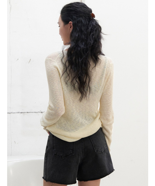 MORVE13（モルブ13）の「カットオフラップデニムショーツ（黒デニム）（デニムパンツ・レディース・スカイブルー/ブラック・SMALL/MEDIUM/LARGE）」の3枚目の写真