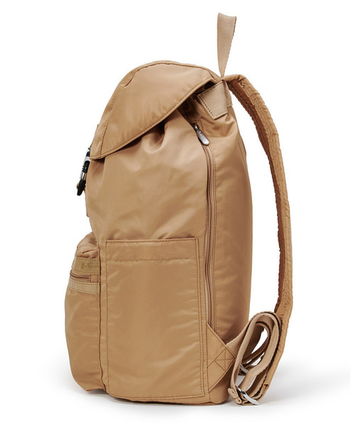 LeSportsac(レスポートサック)の「【LeSportsac×Megumi Kanzaki】SMART FLAP BACKPACK2 アップルジンジャー(バックパック/リュック・レディース・ベージュ・FREE)」の5枚目の写真