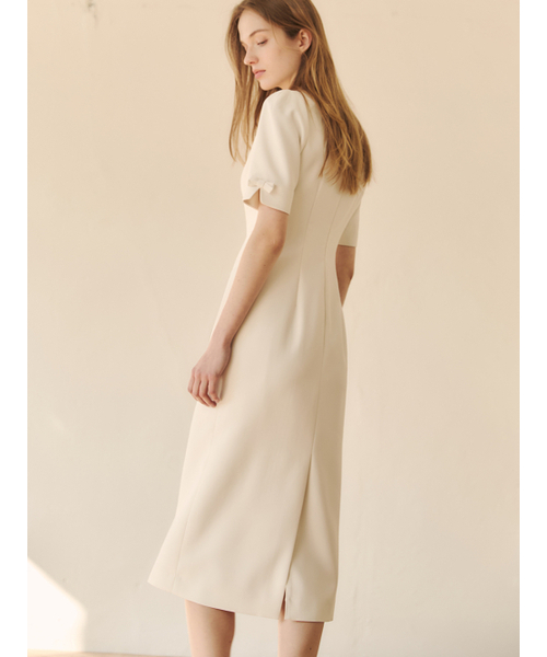 LETQSTUDIO(レチケットスタジオ)の「ボウスリーブドレス、エクリュ(ワンピース・レディース・その他・SMALL/MEDIUM)」の3枚目の写真