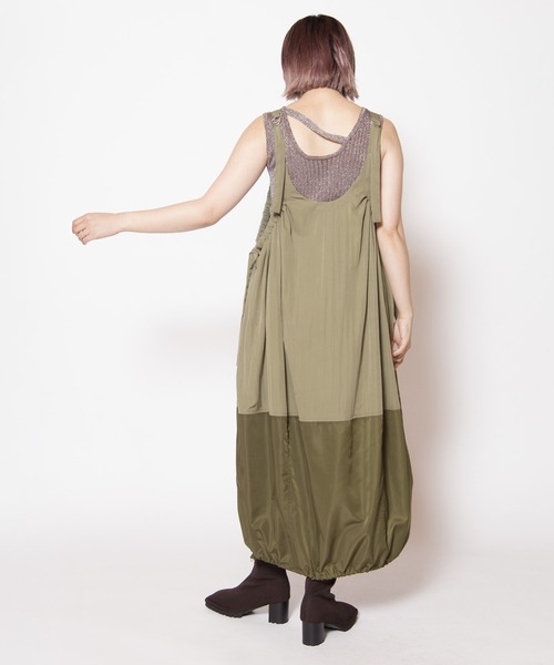 OSMOSIS(オズモーシス)の「2WAYコクーンサロペットワンピース(ワンピース・レディース・ブラック/カーキ/ブルー・ONE SIZE)」の20枚目の写真