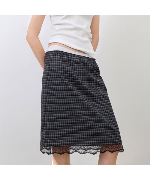 ATELIER NAIN(アトリエナイン)の「CHECK LACE TAPE BANDING MIDI SKIRT (SK-5102)(スカート・レディース・ブラック/ブルー・MEDIUM/SMALL)」の2枚目の写真
