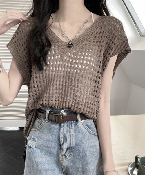 Beststore(ベストストア)の「透け感ニットトップス Vネック フレンチスリーブ 5色(ニット/セーター・レディース・ブラウン/アイボリー/ホワイト/グレー/ブラック・FREE)」の20枚目の写真