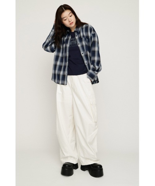 SLY(スライ)の「LOOSE CHECK SH ルーズチェックシャツ 夏服 秋服 冬服(シャツ/ブラウス・レディース・ブラック系その他2/ネイビー系/オレンジ系その他/ブラウン系その他2・FREE)」の20枚目の写真
