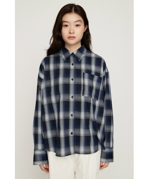 SLY(スライ)の「LOOSE CHECK SH ルーズチェックシャツ 夏服 秋服 冬服(シャツ/ブラウス・レディース・ブラック系その他2/ネイビー系/オレンジ系その他/ブラウン系その他2・FREE)」の22枚目の写真