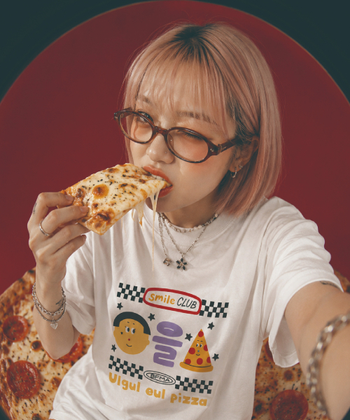BALLOON FRIENDS(バルーンフレンズ)の「顔をPizza (カラー) フィロソフィTシャツ(Tシャツ/カットソー・レディース・その他・MEDIUM/SMALL/LARGE)」の3枚目の写真