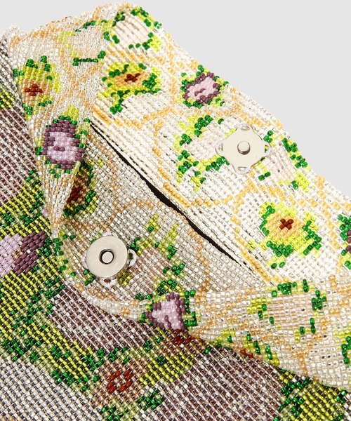 Pura Utz（プラ ウズ）の「FLORAL CLUTCH（クラッチバッグ・レディース・その他1・ONE SIZE）」の5枚目の写真