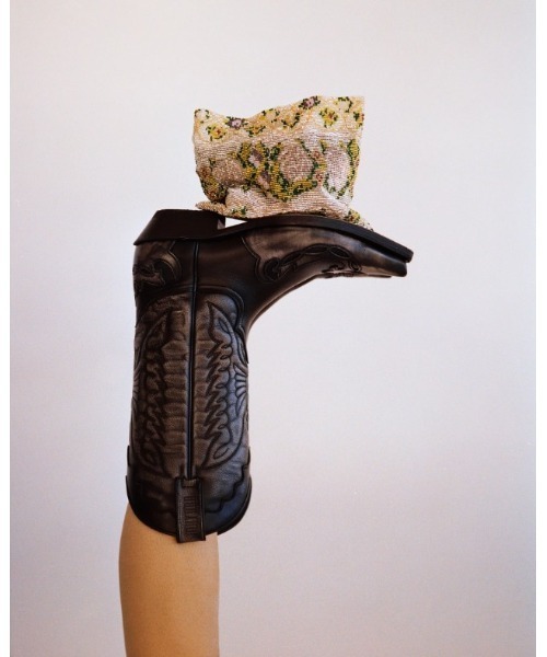 Pura Utz（プラ ウズ）の「FLORAL CLUTCH（クラッチバッグ・レディース・その他1・ONE SIZE）」の3枚目の写真