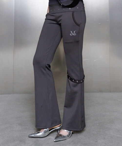 MUCENT(ムセント)の「プレルードアイレットポイントバンディングブーツカットパンツ(その他パンツ・レディース・チャコール・FREE)」の5枚目の写真