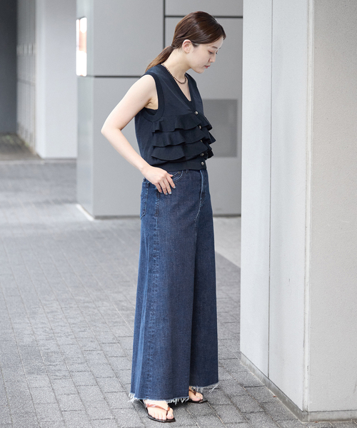 IENA(イエナ)の「YANUK/ヤヌーク 別注 Flare Long Skirt スカート(デニムスカート・レディース・ネイビー・SMALL/MEDIUM/LARGE)」の9枚目の写真