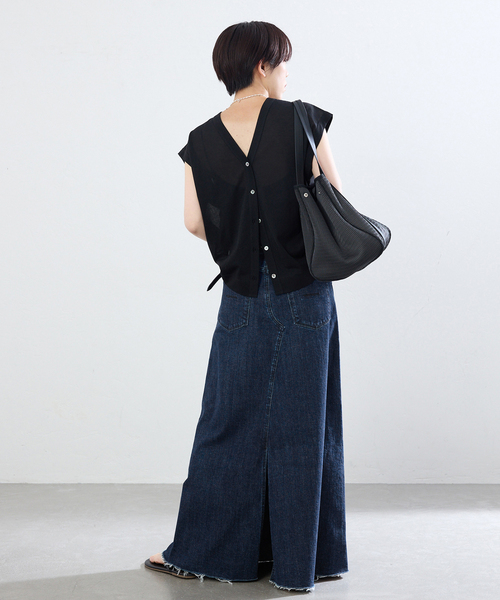 IENA(イエナ)の「YANUK/ヤヌーク 別注 Flare Long Skirt スカート(デニムスカート・レディース・ネイビー・SMALL/MEDIUM/LARGE)」の20枚目の写真