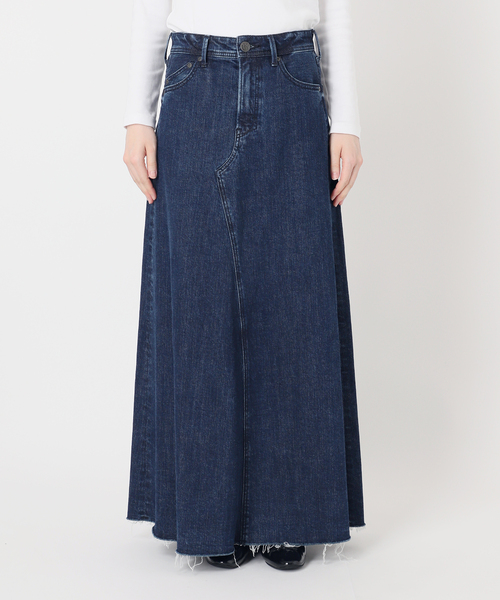 IENA(イエナ)の「YANUK/ヤヌーク 別注 Flare Long Skirt スカート(デニムスカート・レディース・ネイビー・SMALL/MEDIUM/LARGE)」の22枚目の写真
